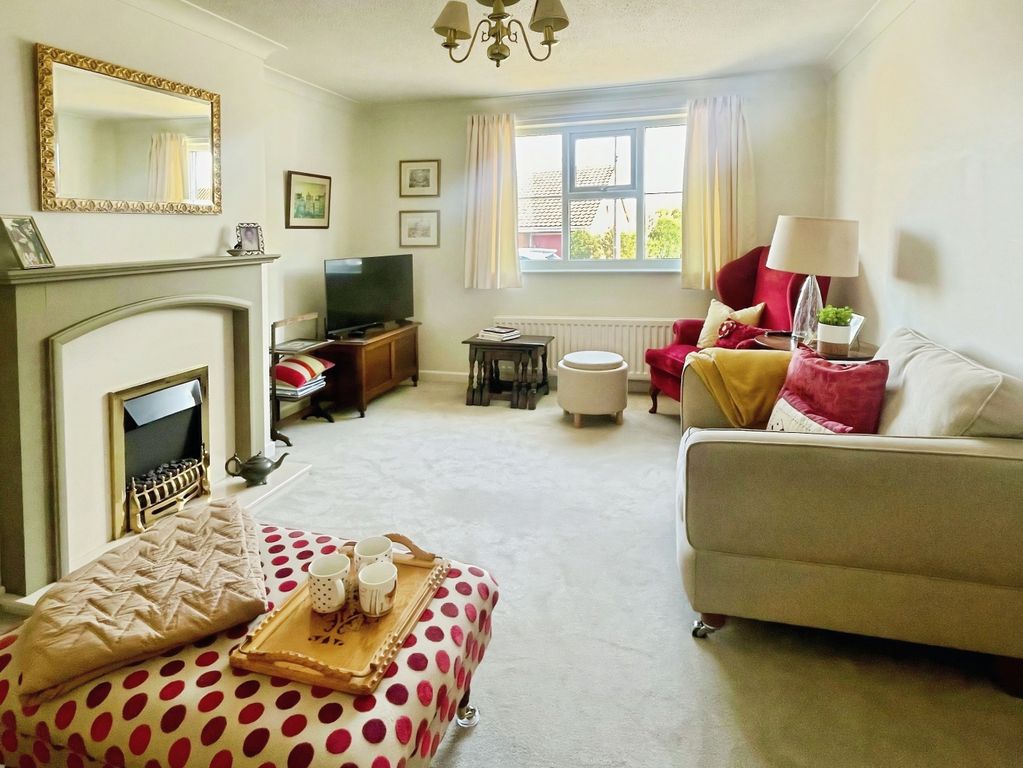 Property photo 2 of 16 65c04E31-30417F15-3800-4Bc1-Afa0-4650c75F6d2A
