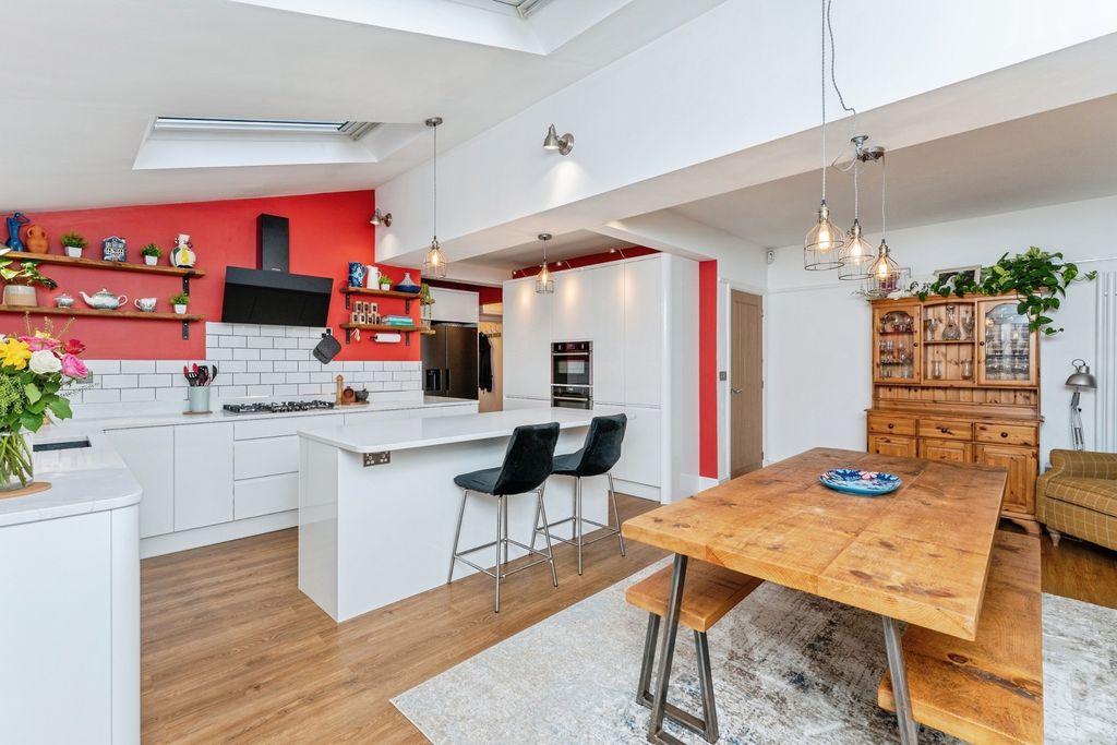 Property photo 2 of 19 Pbox-Img.Jpg