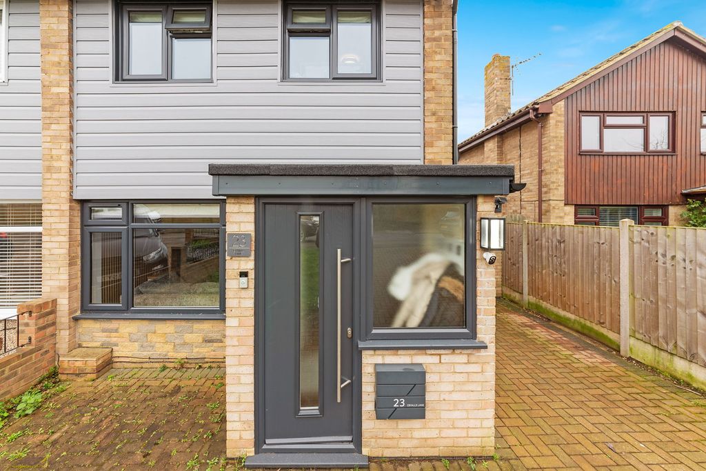 Property photo 3 of 26