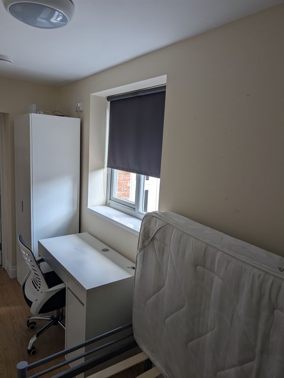 Property photo 2 of 3