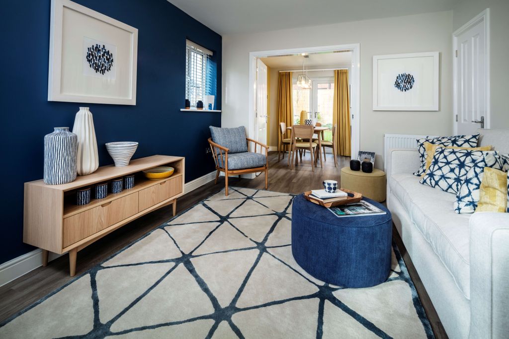 Property photo 3 of 6 Living Room