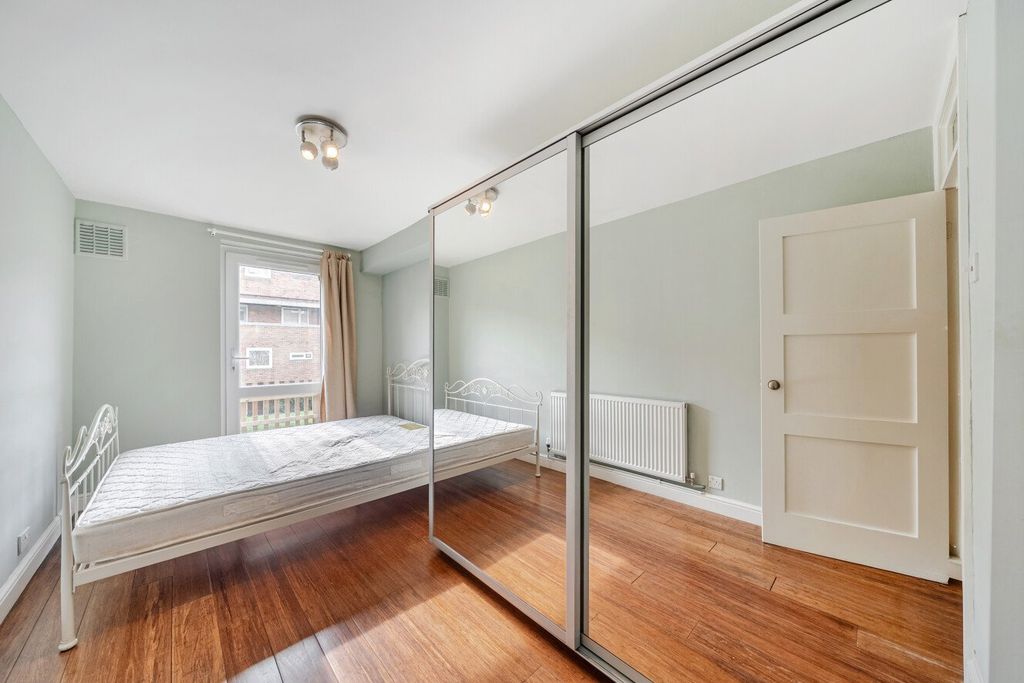 Property photo 3 of 7 Picture No. 02