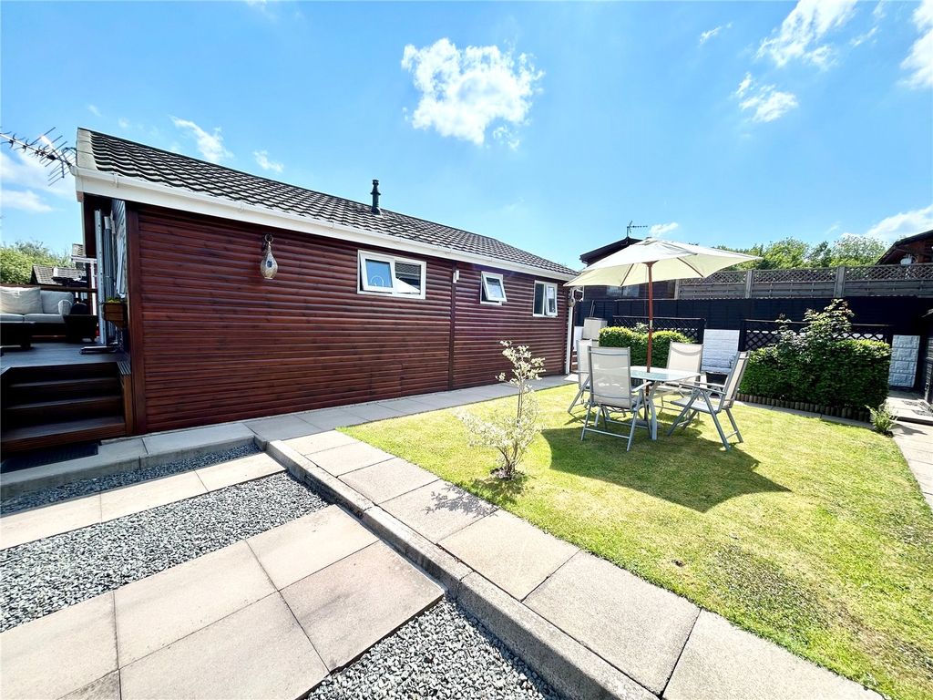 Property photo 2 of 15 Picture No. 31