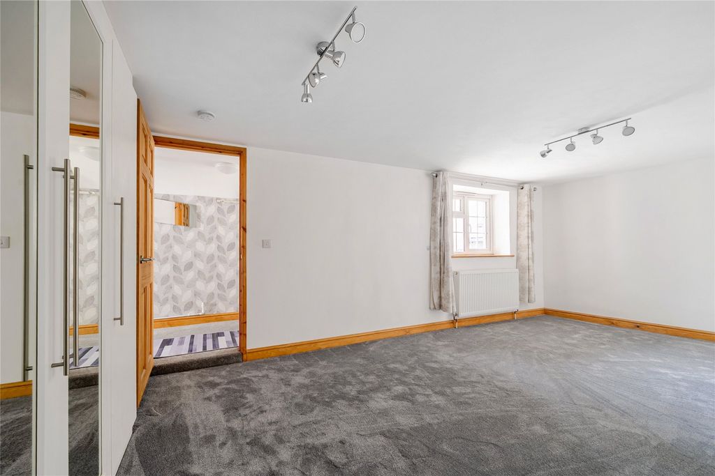 Property photo 3 of 17 Picture No. 08