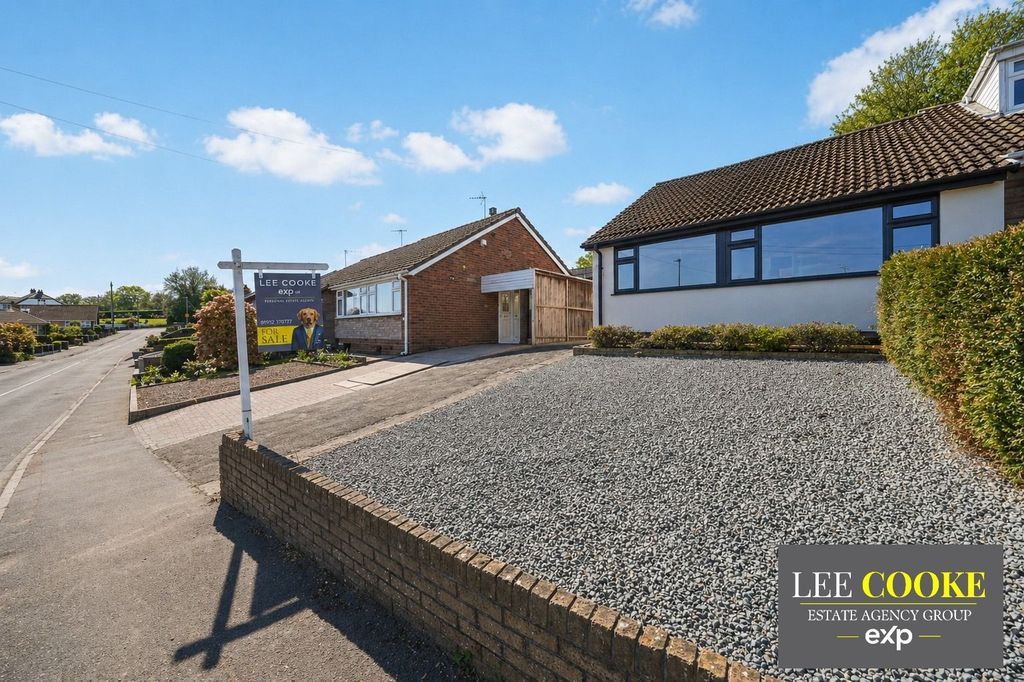 Property photo 1 of 32