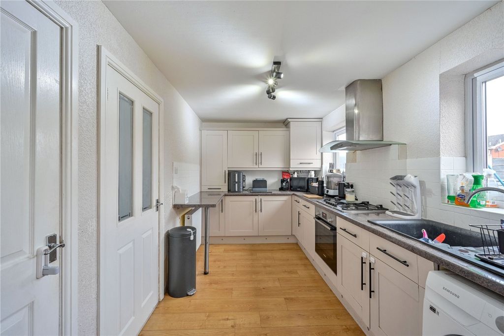 Property photo 2 of 14 Picture No. 09