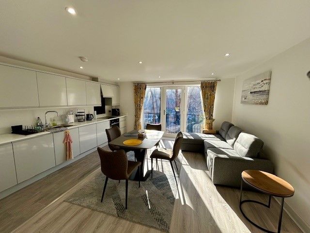 Property photo 2 of 10