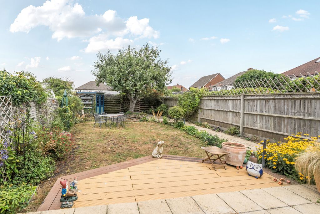 Property photo 2 of 15 Garden