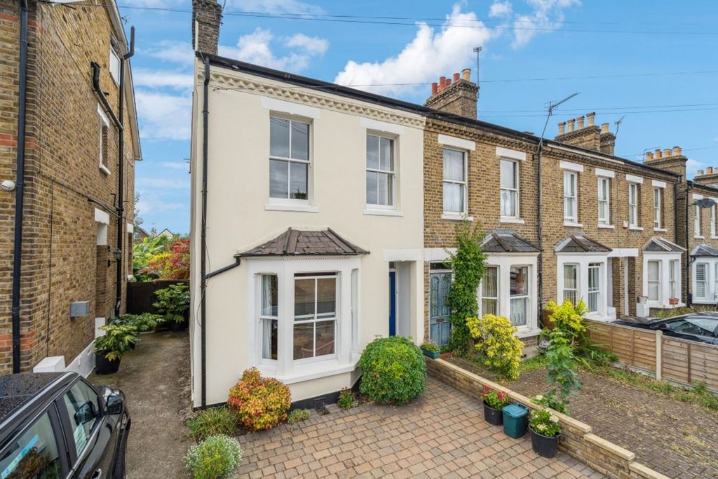 Property photo 1 of 19