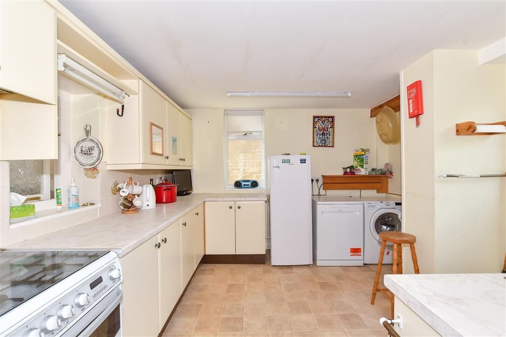 Property photo 3 of 13 Kitchen