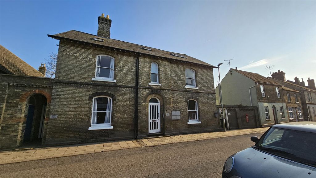 Property photo 3 of 8 20250324_162655.Jpg