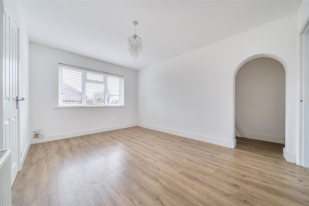 Property photo 2 of 22 1396496-8-6968F83E1408d.Jpg