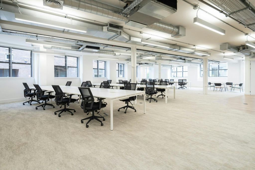 Property photo 1 of 16 Office Space