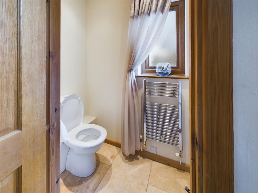 Property photo 3 of 18 Cam03055G0-Pr0145-Still002.Jpg