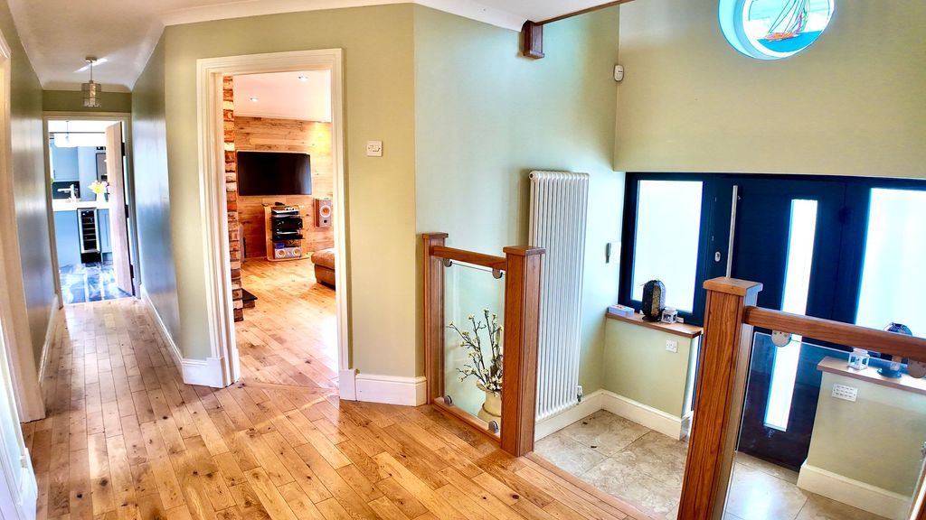 Additional image 12 of 5 bed detached house for saleDarren Ddu Road, Ynysybwl CF37