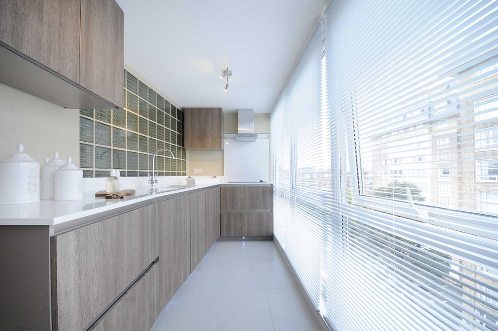 Property photo 2 of 8 Photo