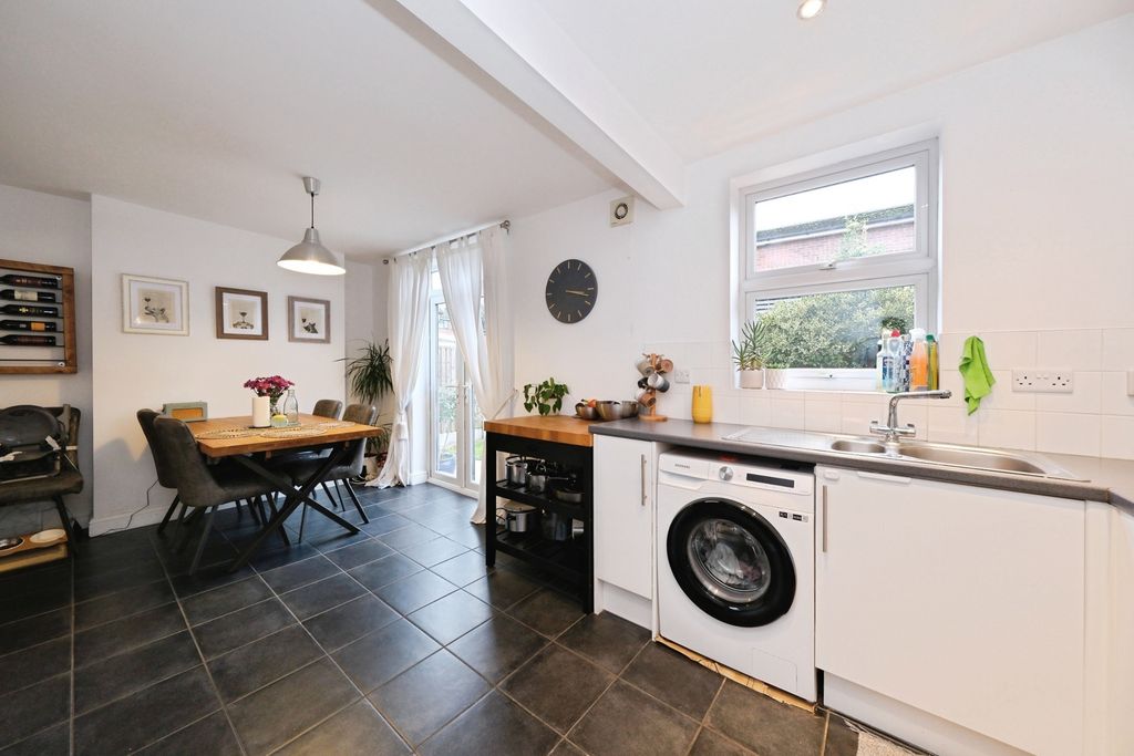 Property photo 3 of 16 Pbox-Img.Jpg