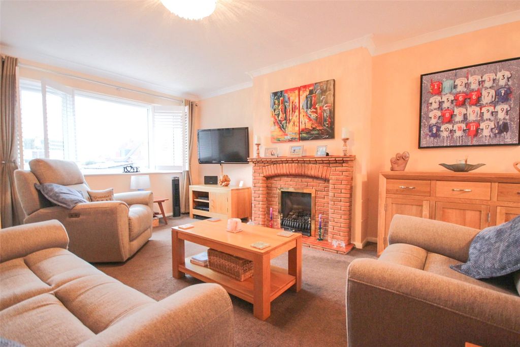 Property photo 2 of 16 Picture No. 29