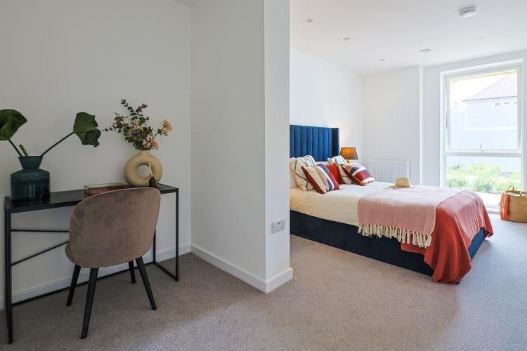 Property photo 1 of 9 Sovereign Network Group - Post House - July 2025-5