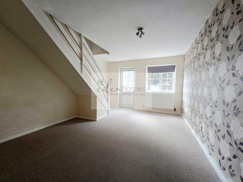Property photo 3 of 8 Bda4368c-5Ab0-4Cbe-B9c6-E28275c5B8d1
