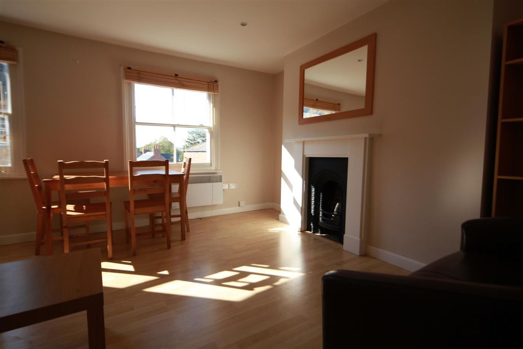 Property photo 3 of 3