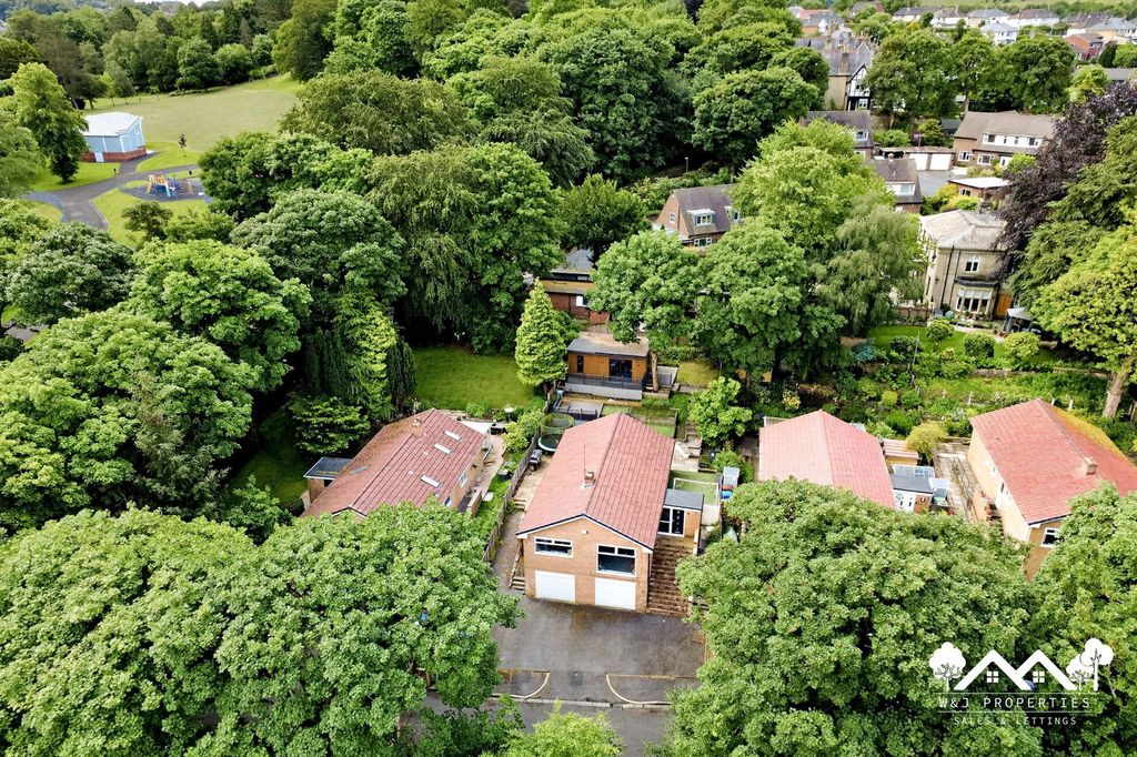 Property photo 2 of 45