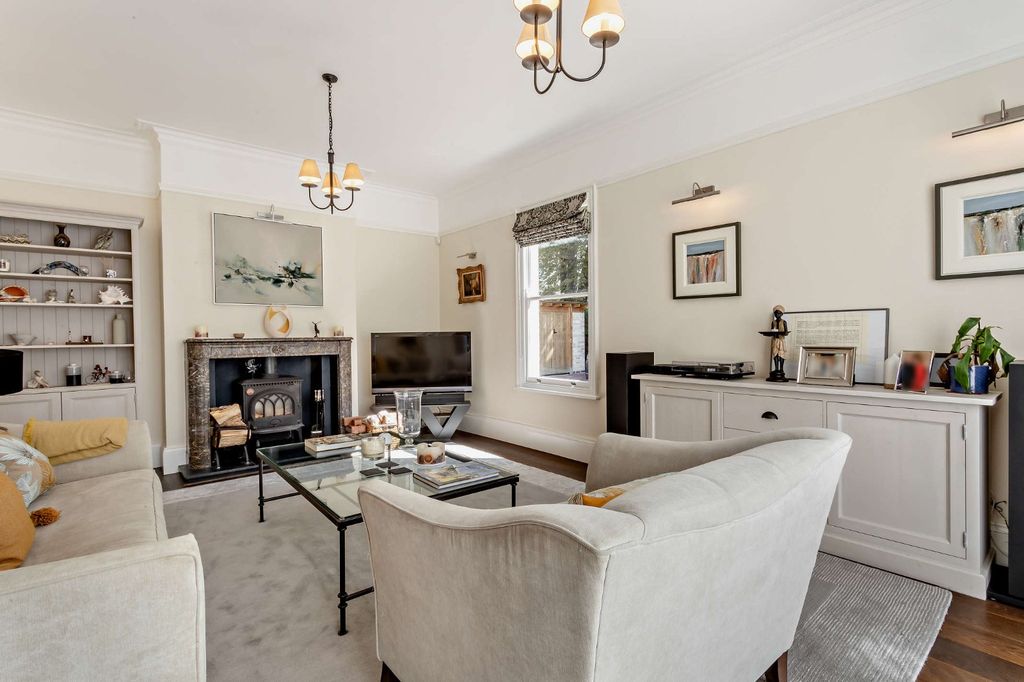 Additional image 12 of 5 bed detached house for saleWoodlands Road, Great Shelford, Cambridge, Cambridgeshire CB22
