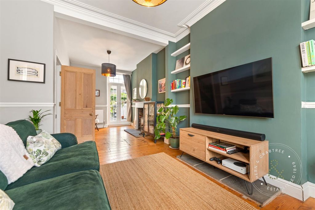 Property photo 2 of 36 Moorland-Road-16.Jpg