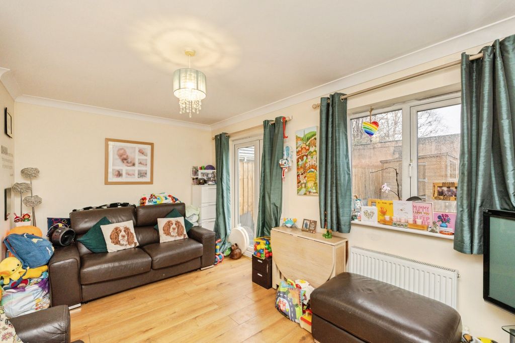 Property photo 2 of 15