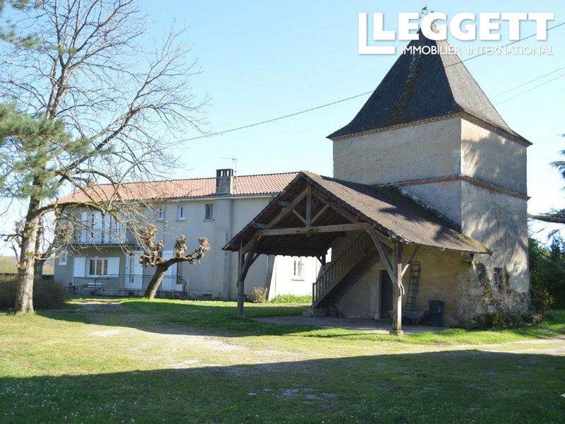 Property photo 2 of 10