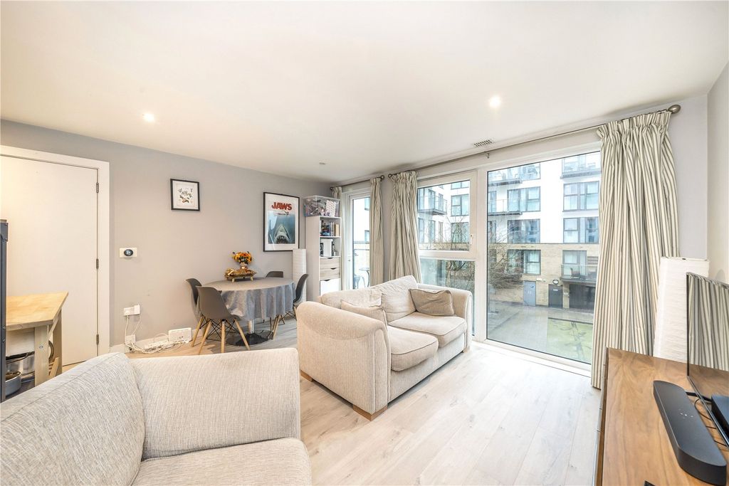 Property photo 1 of 6 Picture No. 07