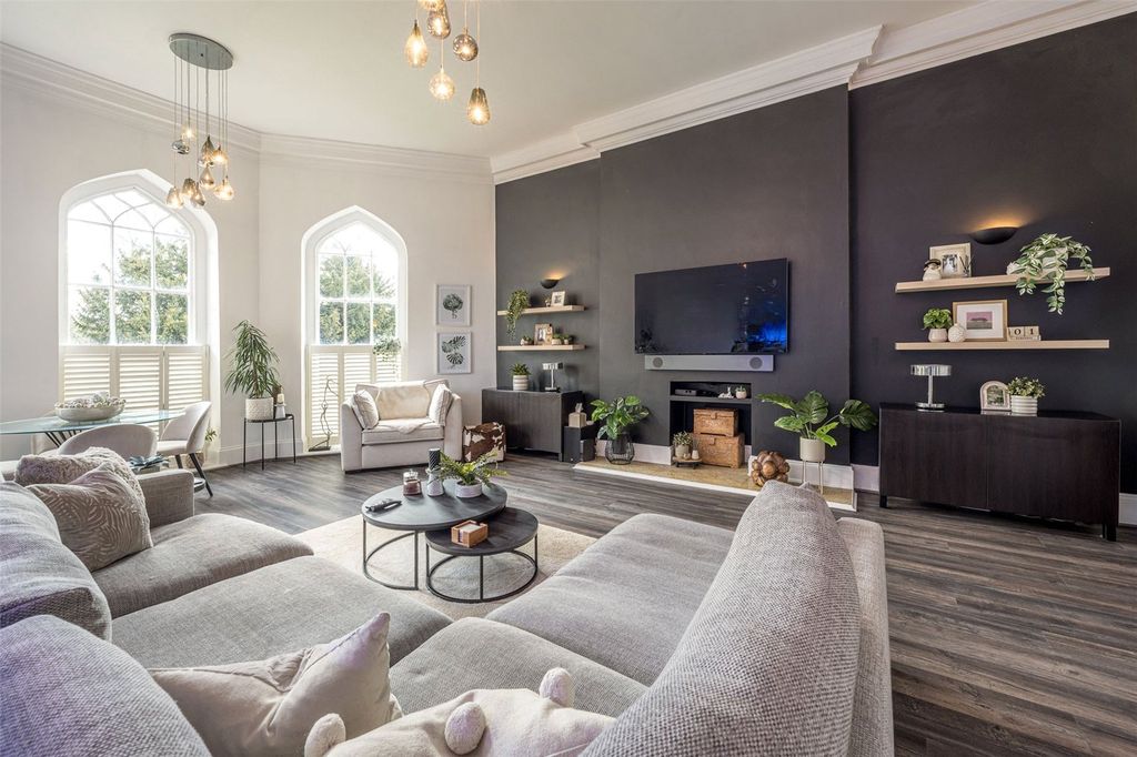 Property photo 1 of 35 Picture No. 27