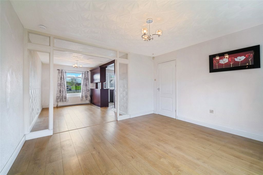 Property photo 3 of 21 Picture No. 06