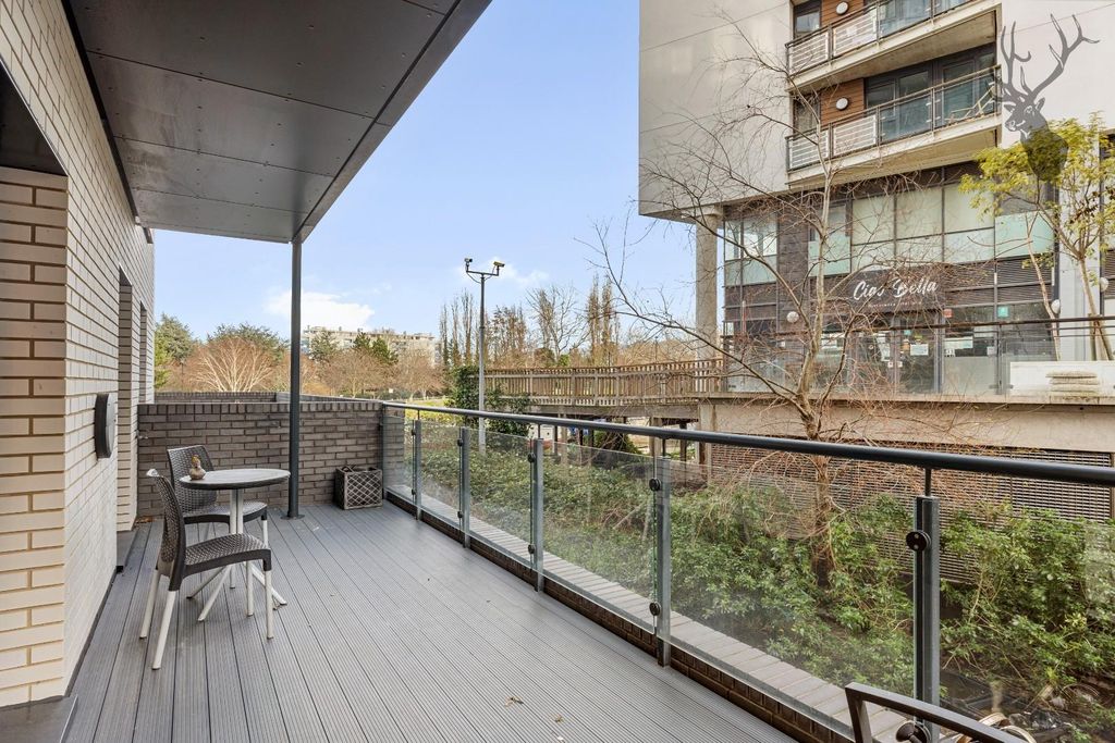 Property photo 2 of 26