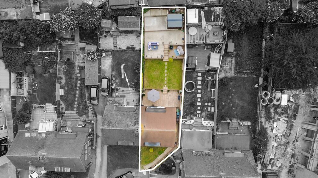 Property photo 2 of 23 5138541