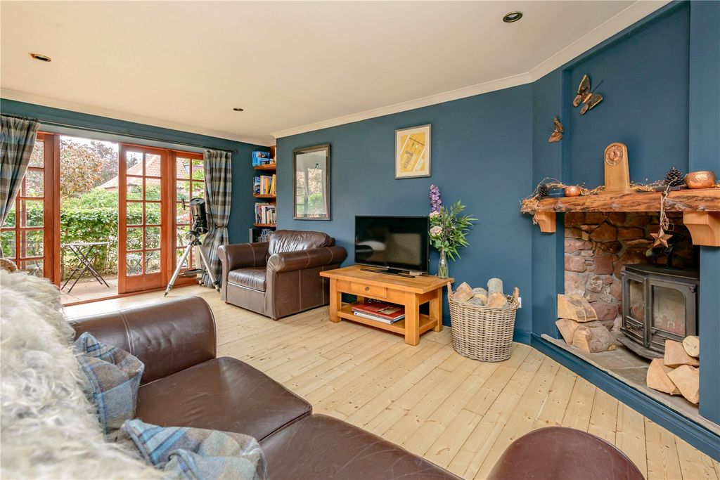 Property photo 3 of 41 Garvald Grange Int 4