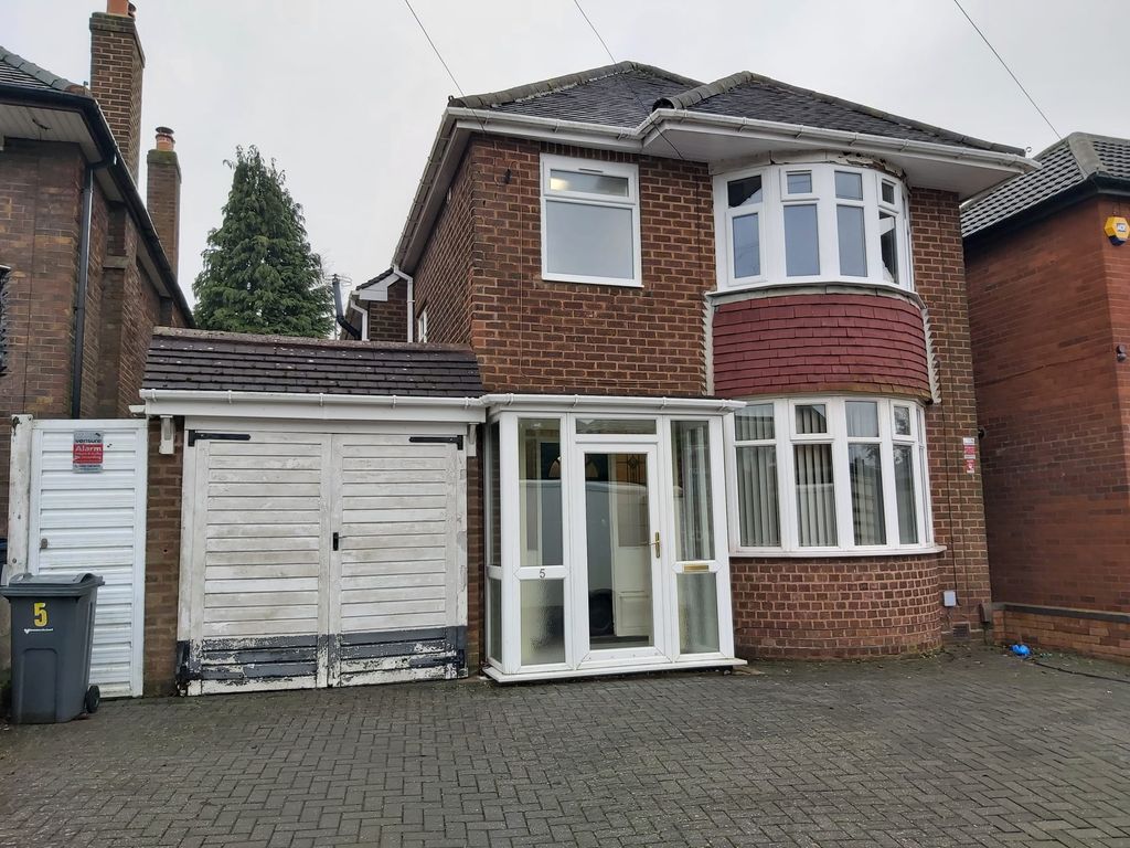 Property photo 1 of 11