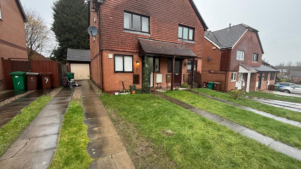 Property photo 1 of 39 Drive Way And Front View