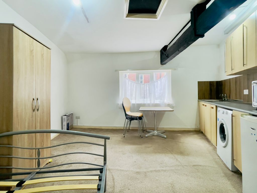 Property photo 3 of 4