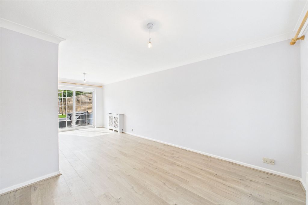 Property photo 3 of 10 Picture No. 05