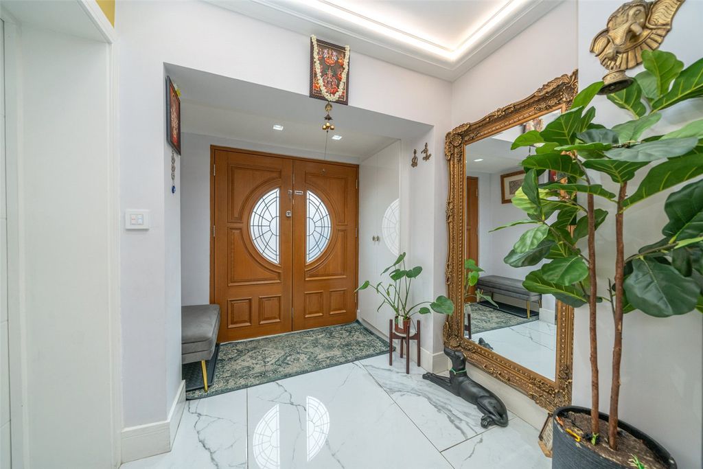 Property photo 3 of 32 Picture No. 79