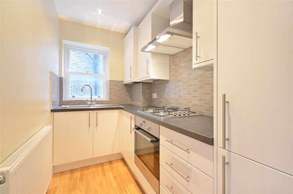 Property photo 2 of 10 Picture No. 22