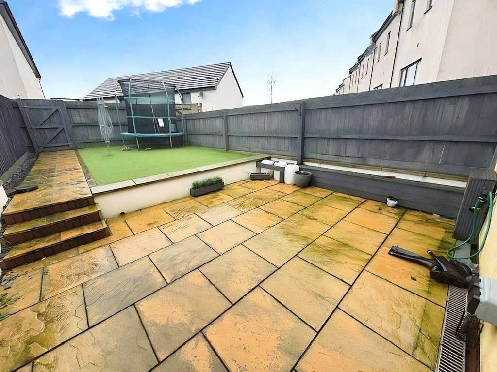 Property photo 2 of 12 Picture No. 03