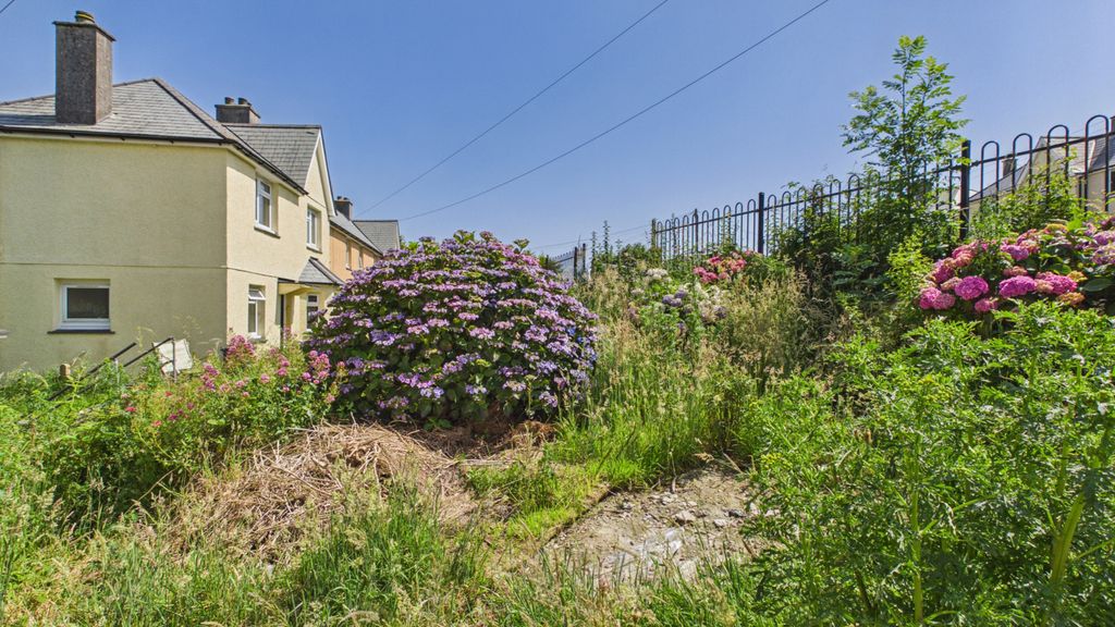 Property photo 3 of 10 Gallery