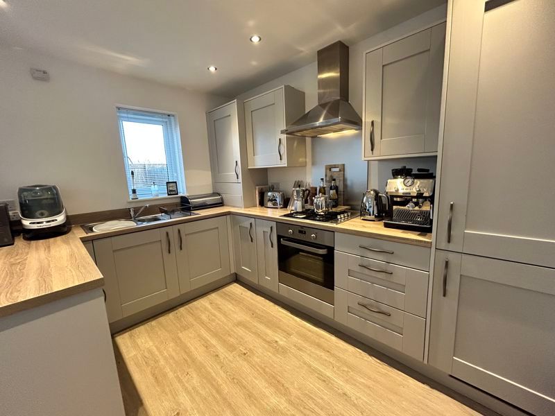 Property photo 3 of 12 Photo 13