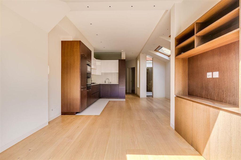 Property photo 2 of 14 Alexandra Road 28Gff-12.Jpg