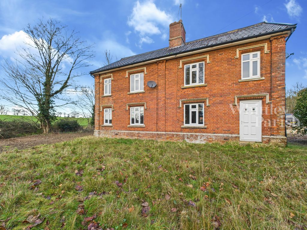 Property photo 1 of 43 Cam04332G0-Pr0590-Still063