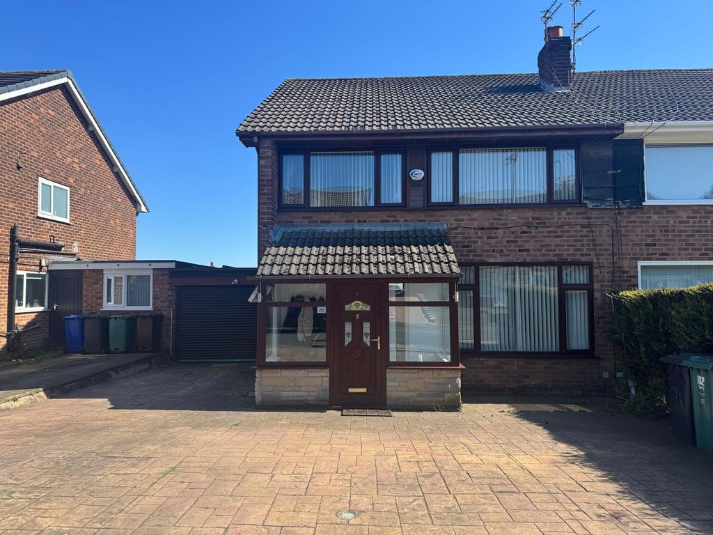 Property photo 1 of 42