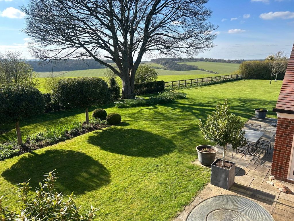 Property photo 3 of 18 Picture No. 40