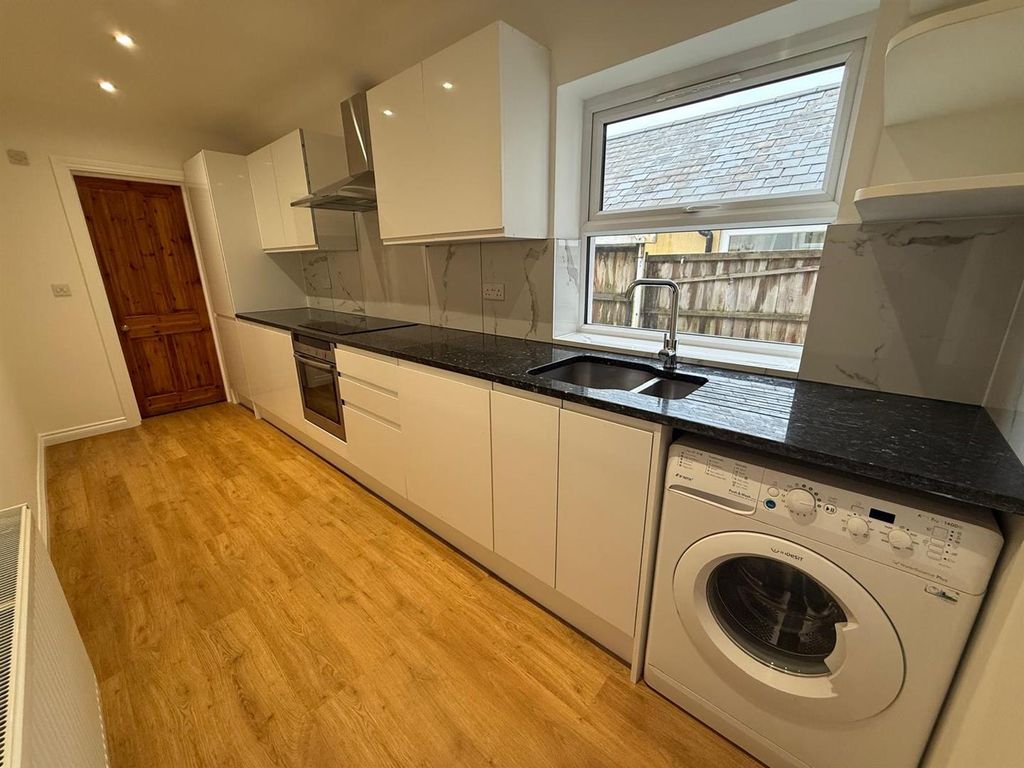 Property photo 2 of 14 Kitchen1 Kitchener.Jpeg